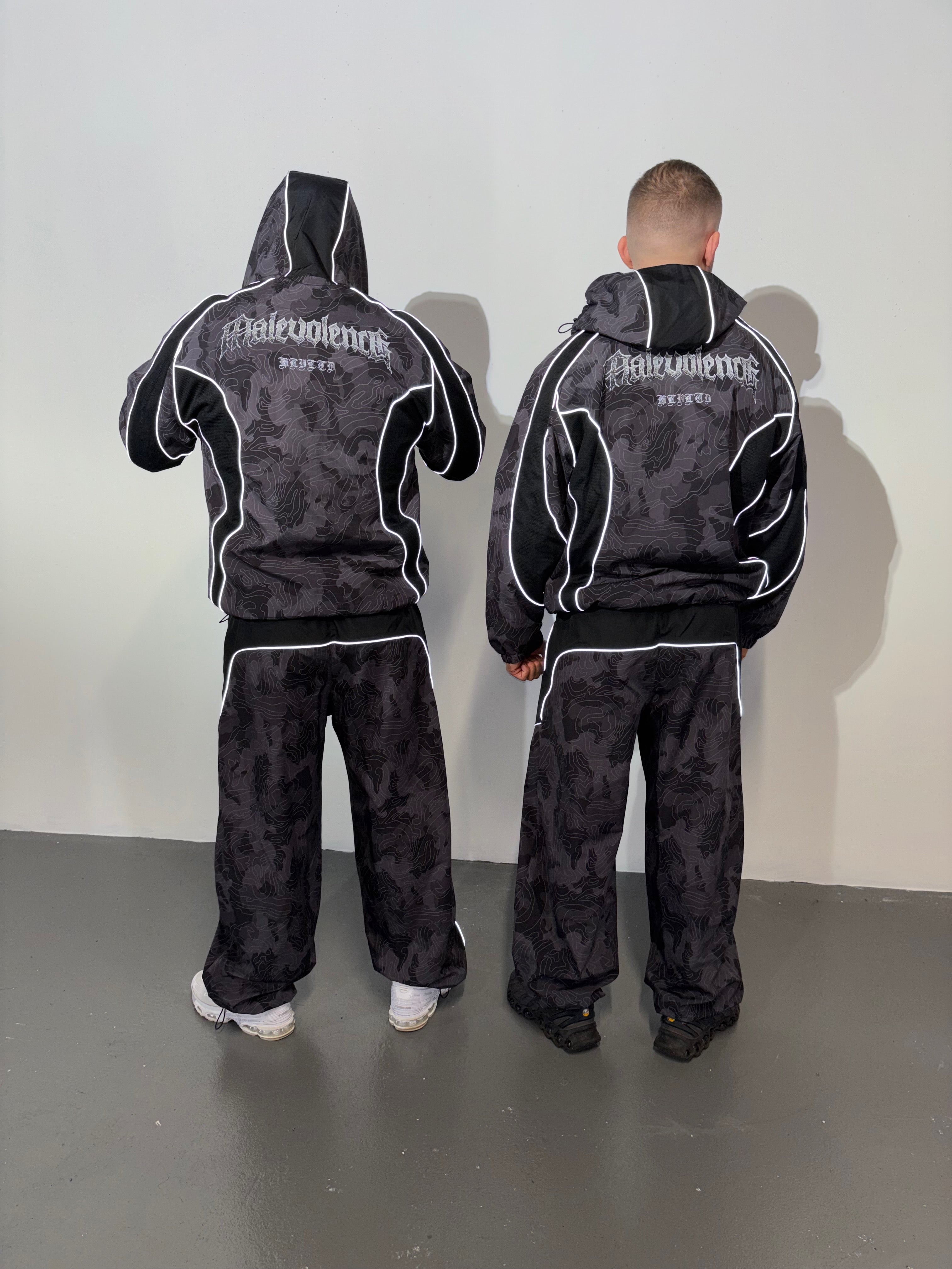 メルlサイズ Malevolence - Winter Camo Reflective Tracksuit – MLVLTD MUSIC